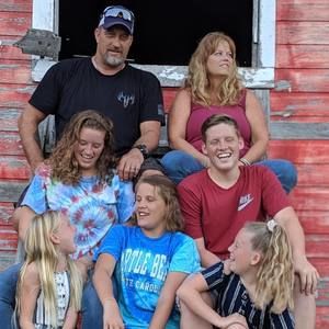 Meet your Posher, Brady